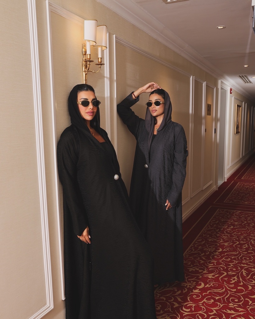 Daisy abaya